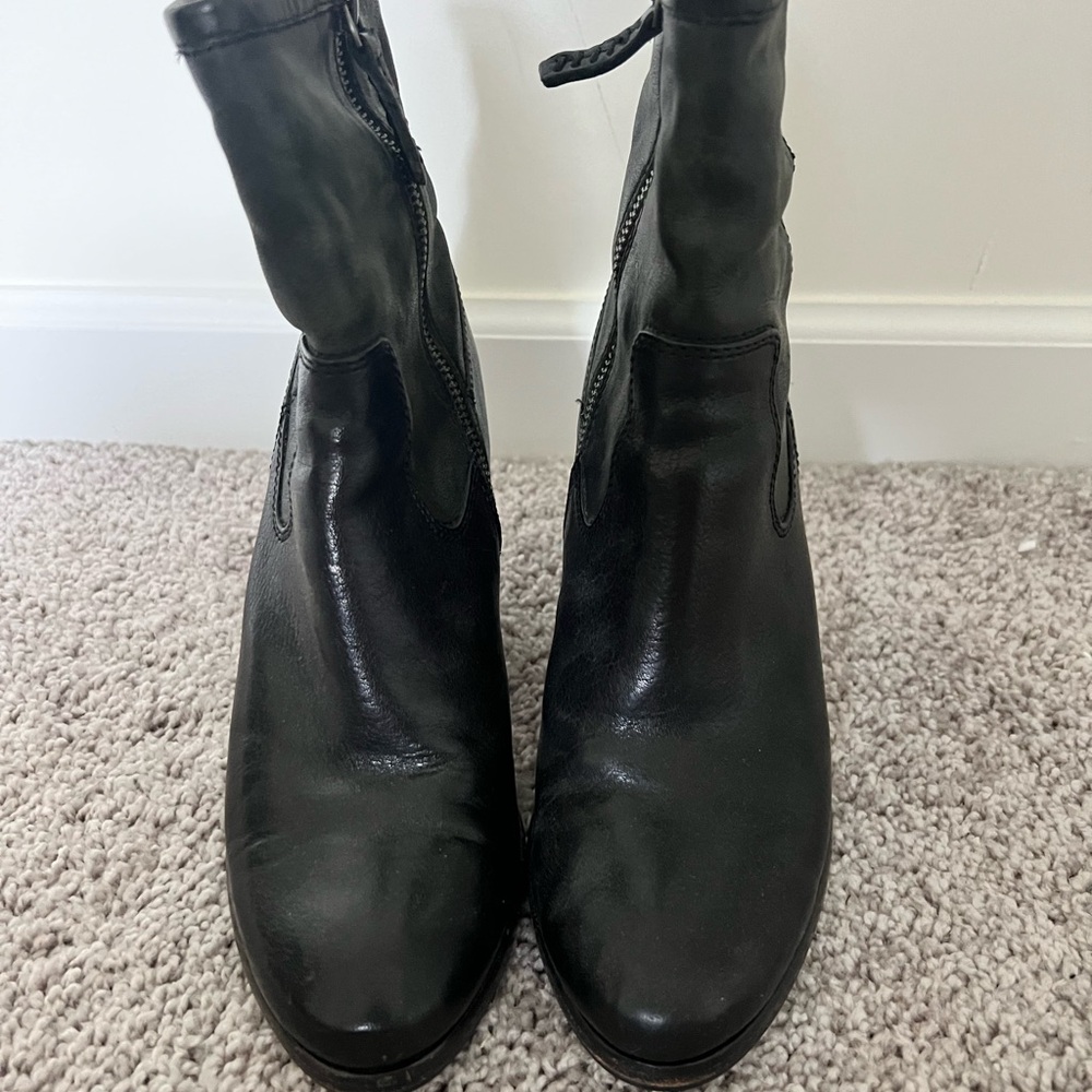 FRYE Paloma black leather boot